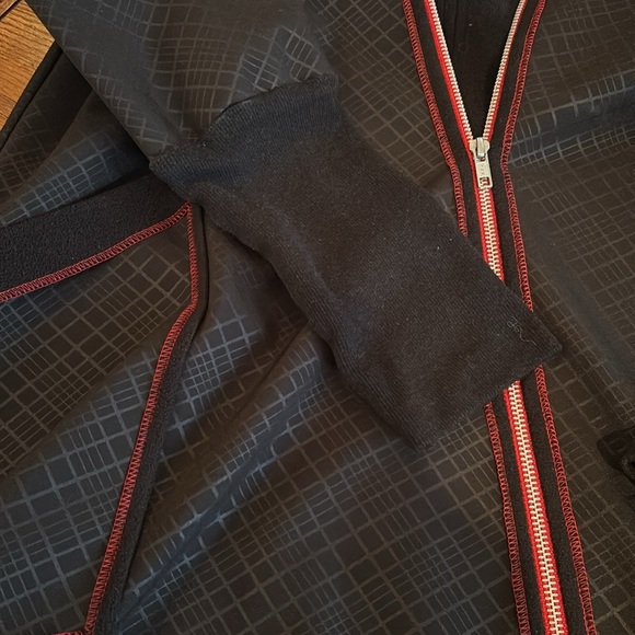 Lousje & Bean Assymetrical Zip Car Coat Women’s Black w/ Red Trim Size Small - Picture 13 of 13